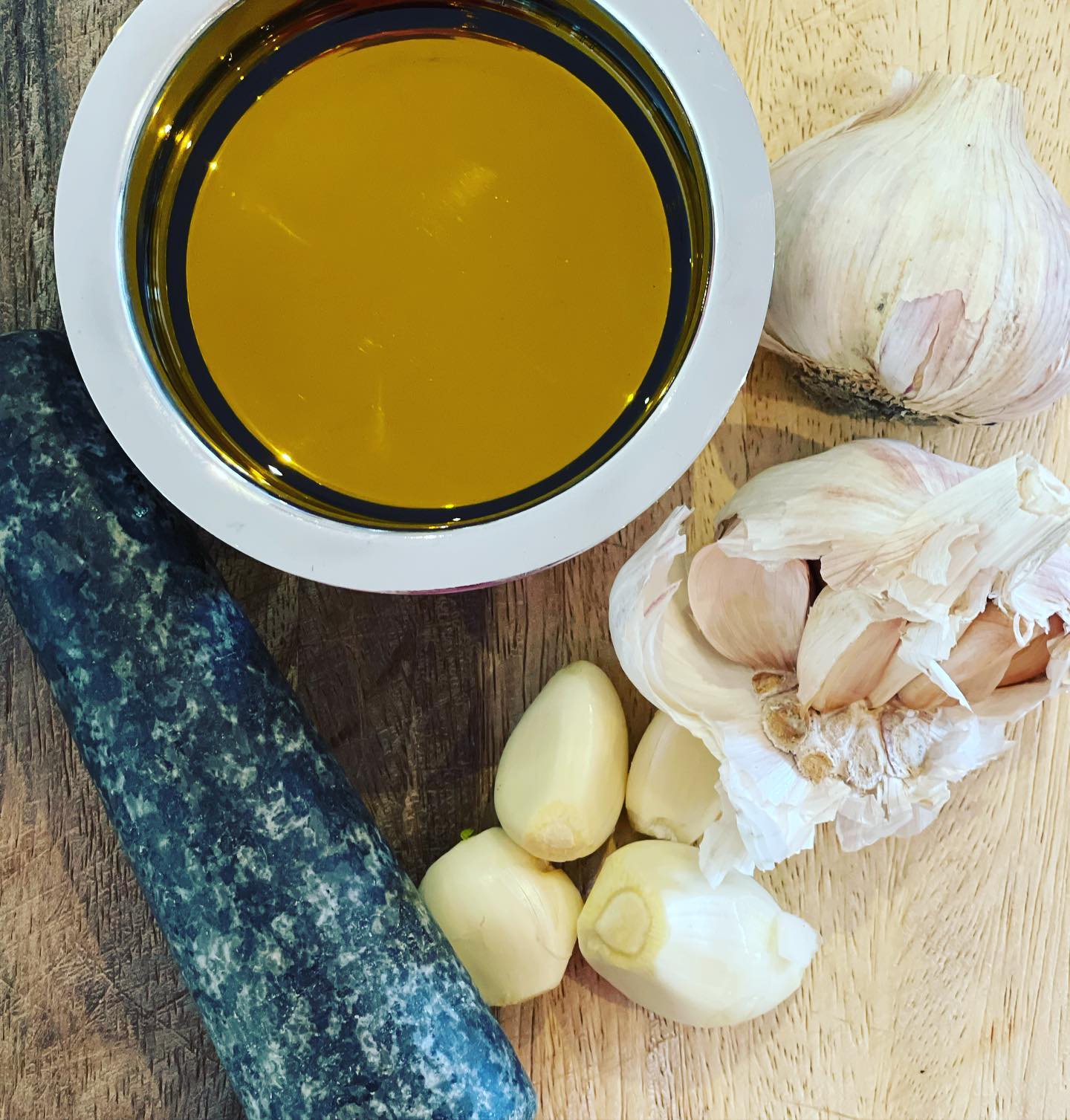 DIY garlic and mustard oil ear drops